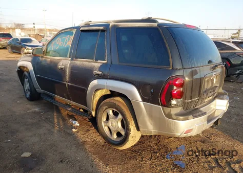 2005 Chevrolet Trailblazer Lt из США, поврежденный, VIN 1GNDS13S152194121
